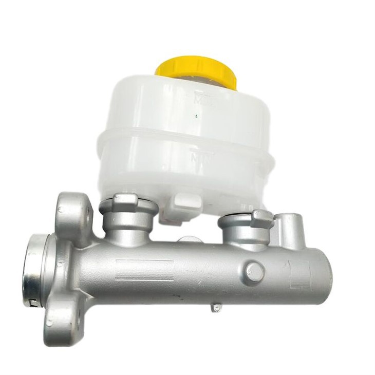 China Brake Master Cylinder for Nissan PATROL 
